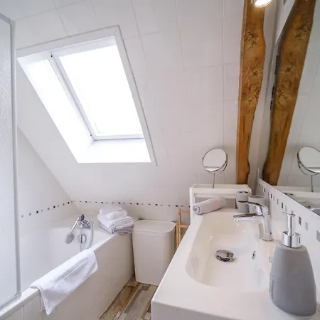 Domaine De Houtteville - - Omaha Normandy Surrain