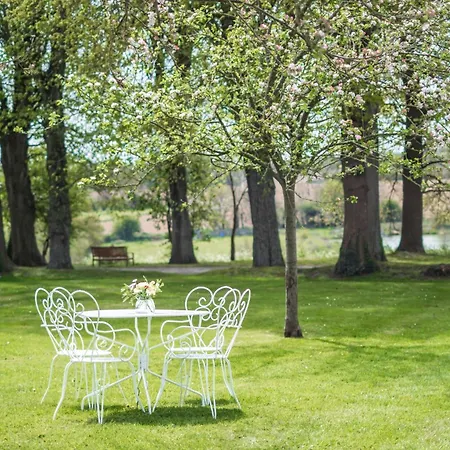 Holiday home Domaine De Houtteville - - Omaha Normandy