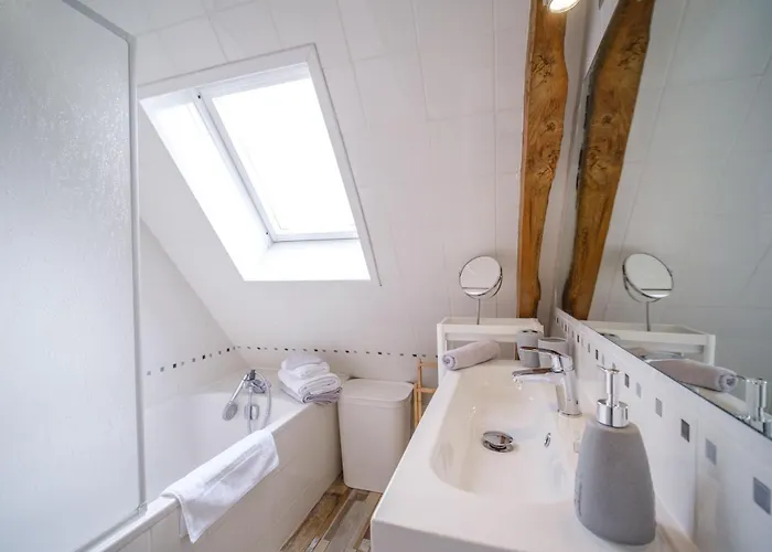 Domaine De Houtteville - - Omaha Normandy Surrain