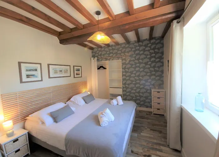 Domaine De Houtteville - - Omaha Normandy Ferienhaus